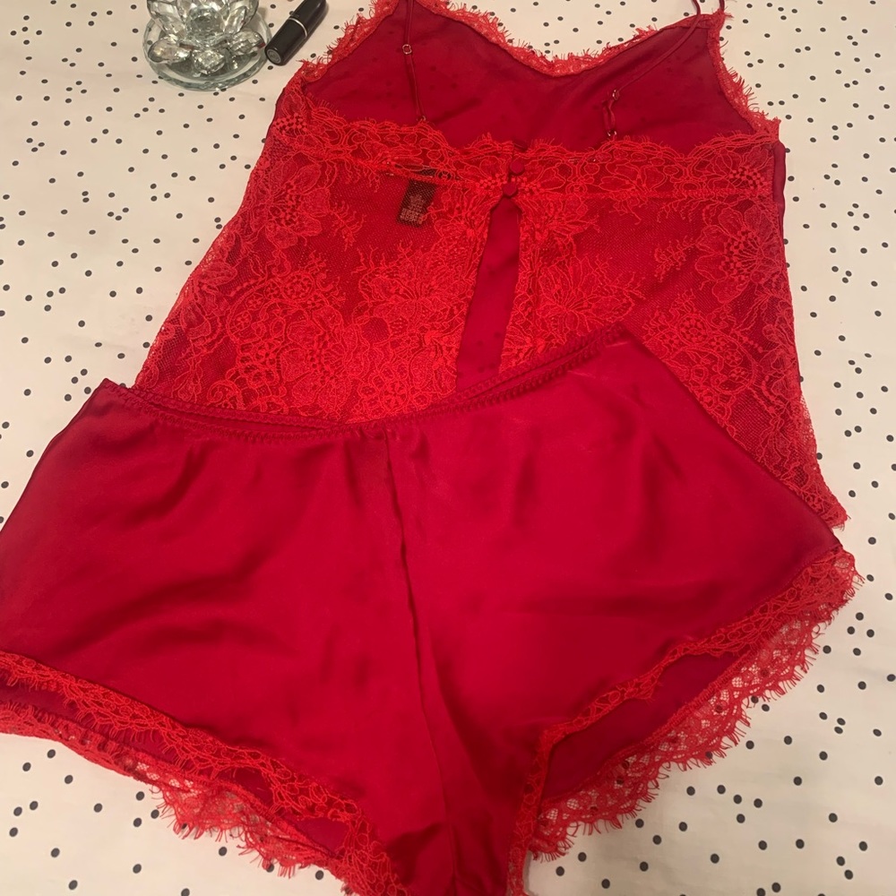 Beautiful Red Victoria’s Secret Lace Open Back 2 Piece Satin Set Pajamas